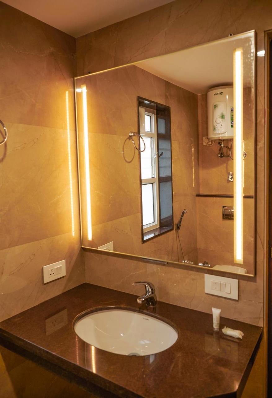 Hôtel The Atithi Niwas à Indore Extérieur photo